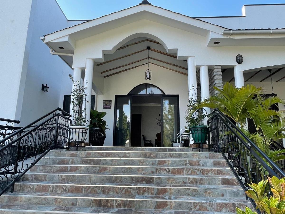 Home Bliss Hotel- Fort Portal Uganda מראה חיצוני תמונה