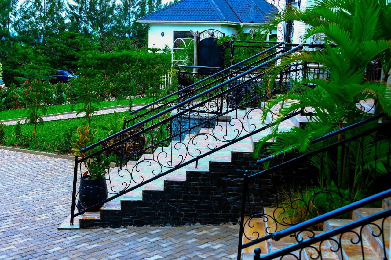 Home Bliss Hotel- Fort Portal Uganda מראה חיצוני תמונה